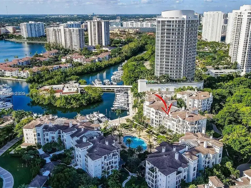 2 bedroom 2 bath Residential for sale at 3900 Island Blvd # 303, Aventura FL 33160