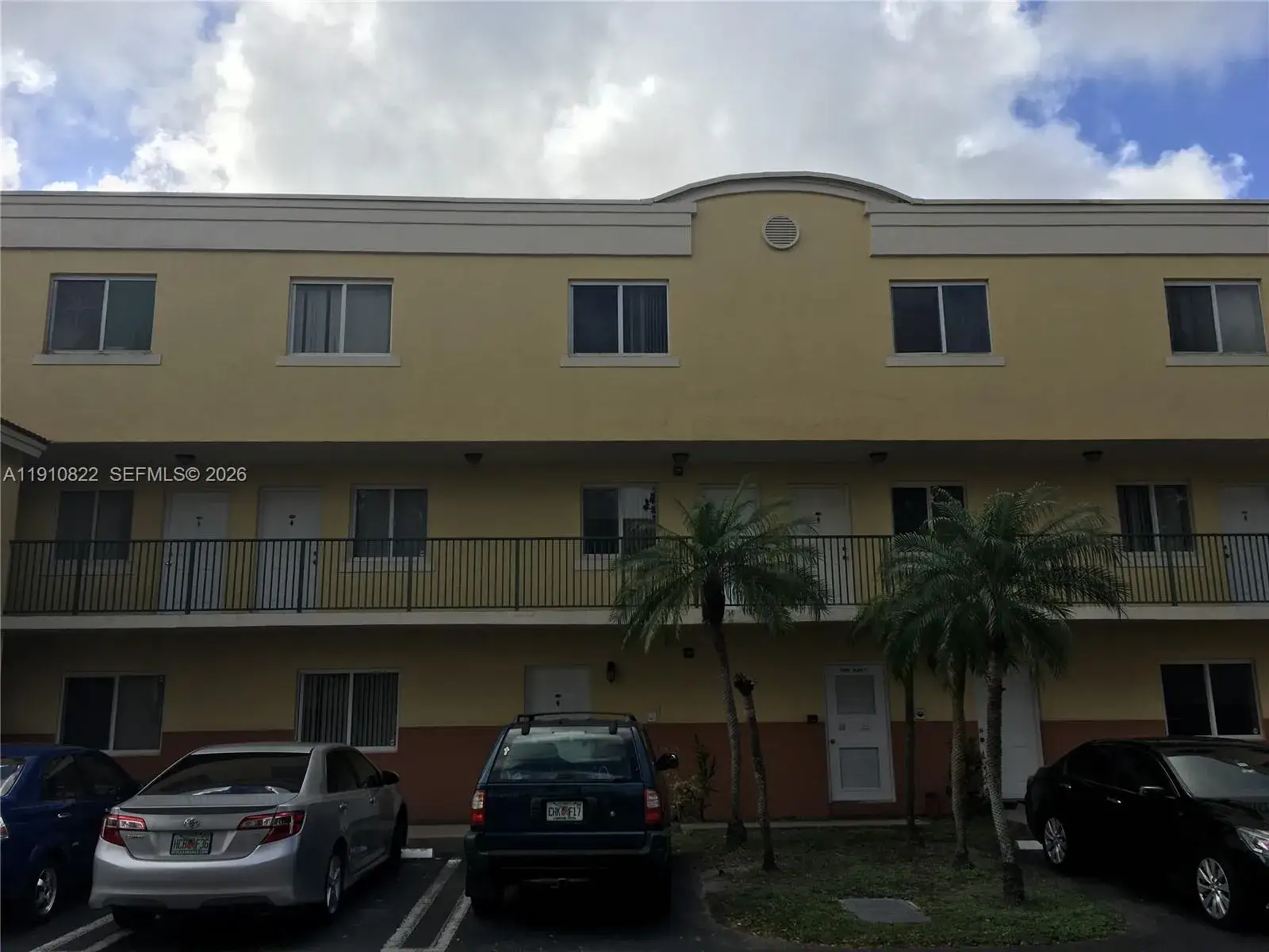 2 bedroom 2 bath Residential for sale at 12605 SW 91st St # 103, Miami FL 33186
