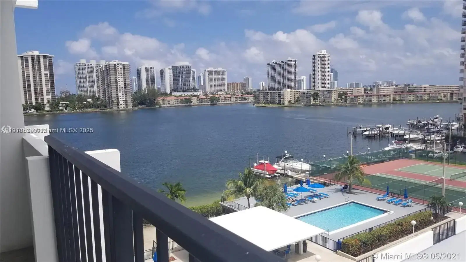 1 bedroom 1 bath Residential Lease for rent at 2780 NE 183rd St # 608, Aventura FL 33160