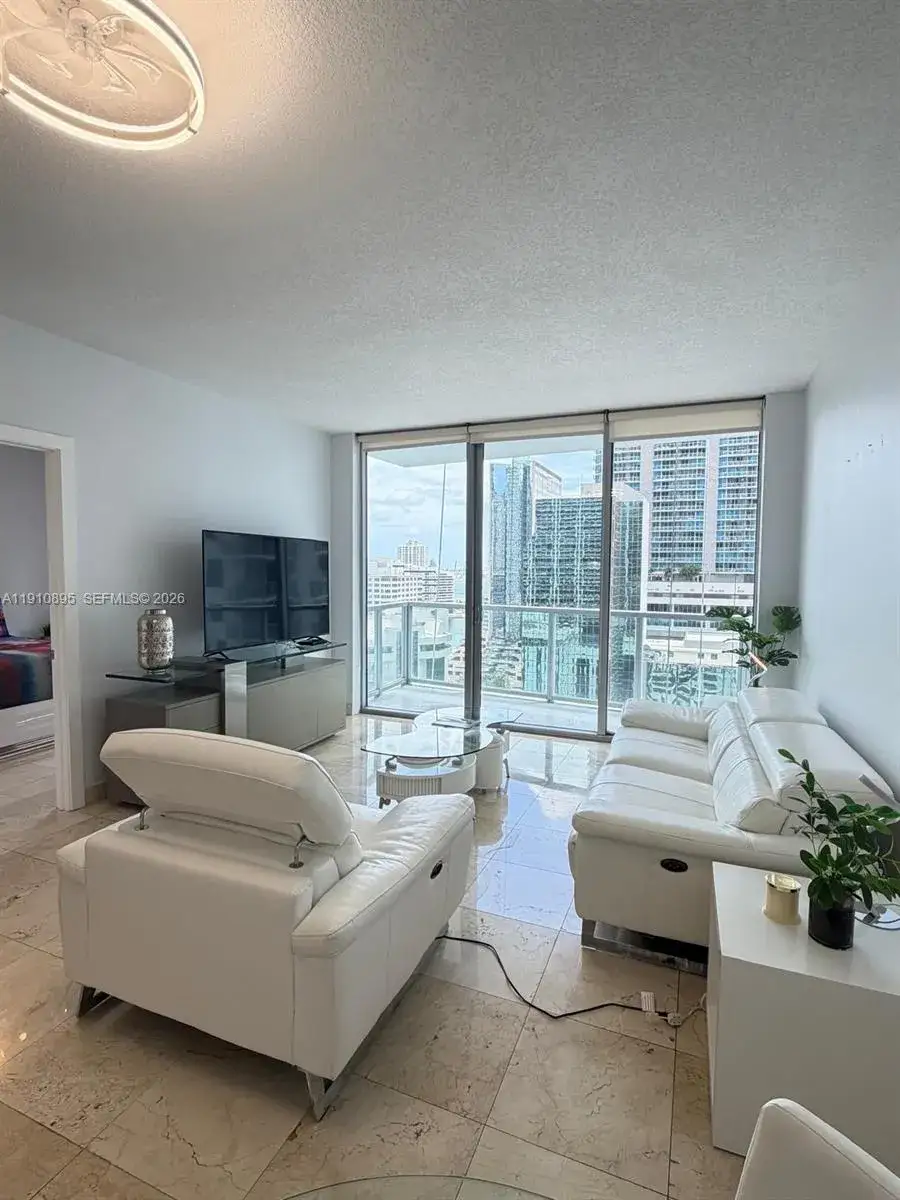 1 bedroom 1 bath Residential for sale at 1050 Brickell Ave # 1904, Miami FL 33131