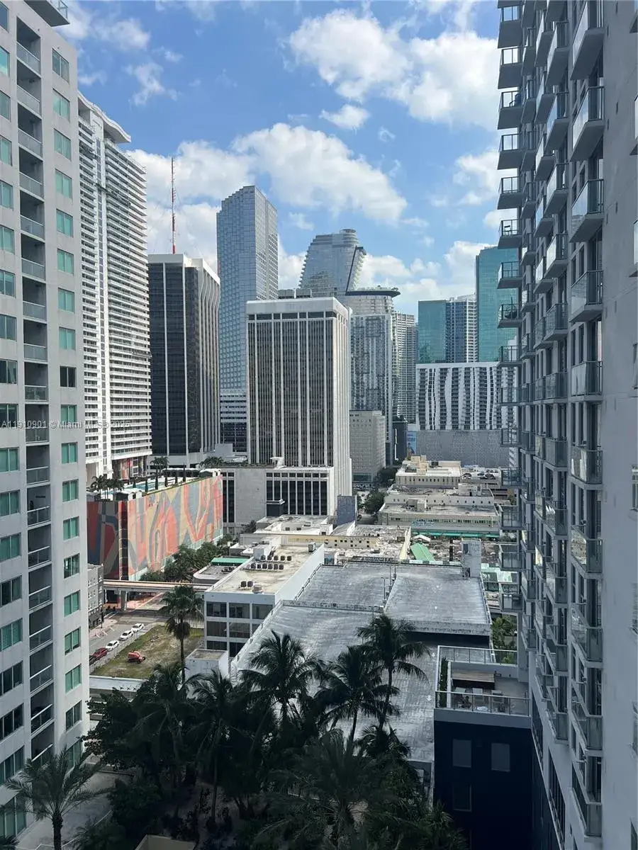 1 bedroom 1 bath Residential Lease for rent at 234 NE 3rd St # 1908, Miami FL 33132