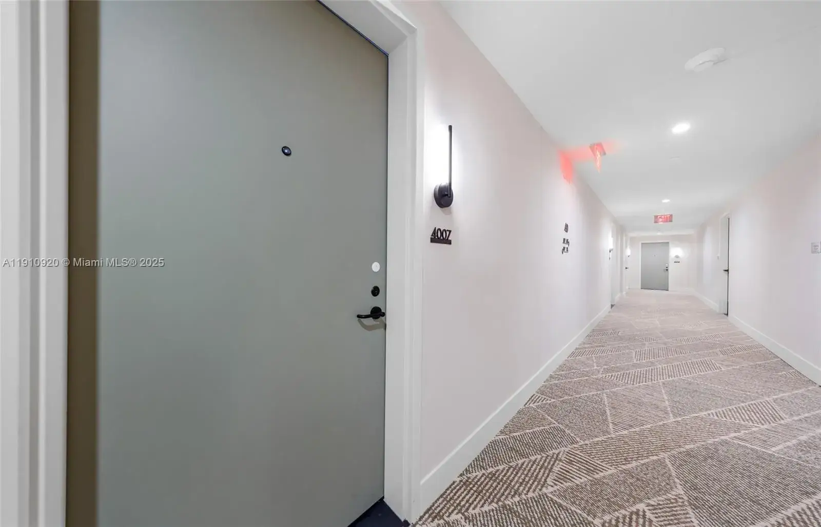 1 bedroom 1 bath Residential for sale at 159 NE 6th St # 4007, Miami FL 33132