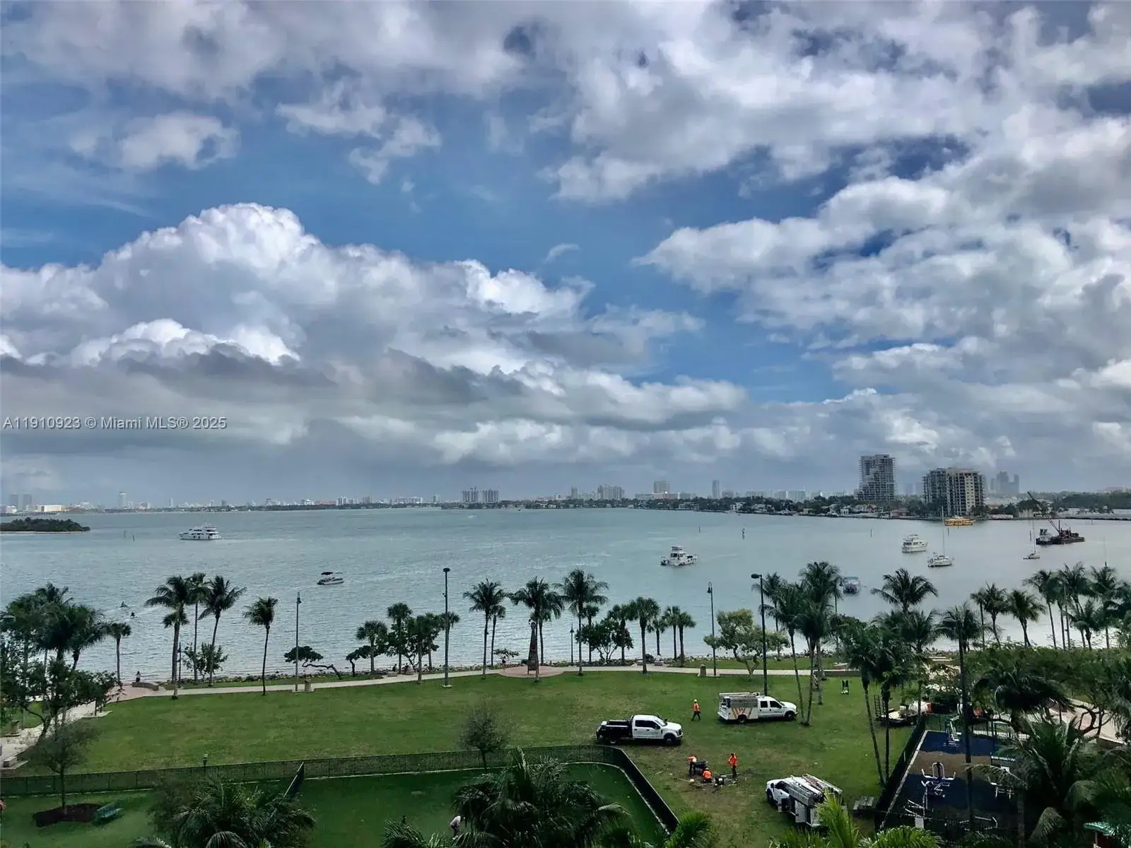 2 bedroom 2 bath Residential for sale at 1800 N Bayshore Dr # 605, Miami FL 33132