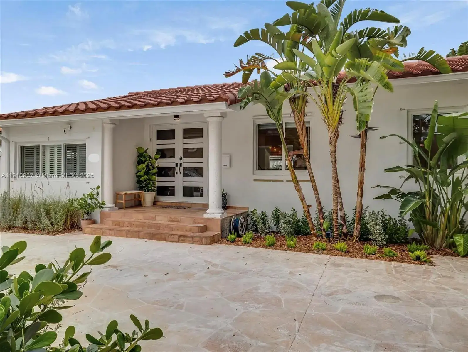 3 bedroom 2 bath Residential Lease for rent at 2969 SW 20th St, Miami FL 33145