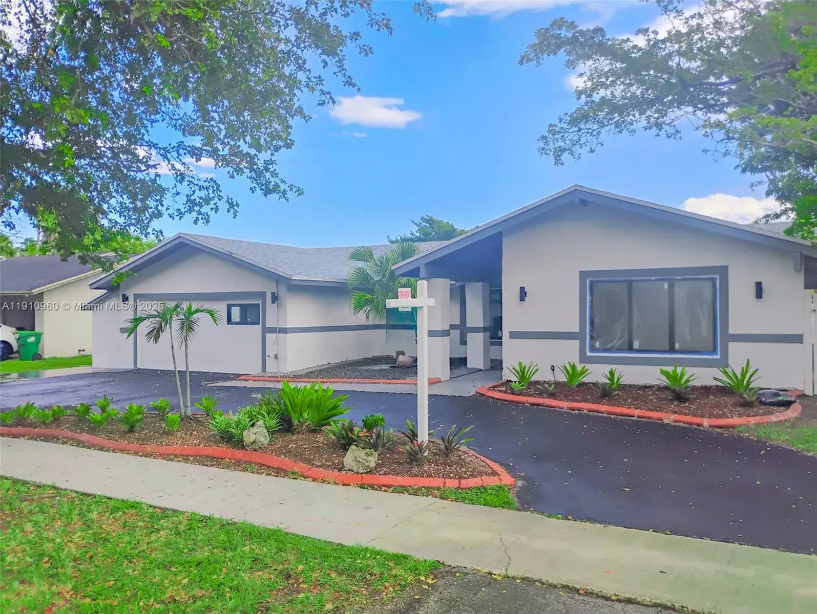 5 bedroom 3 bath Residential Lease for rent at 20615 NE 9th Ct, Miami FL 33179
