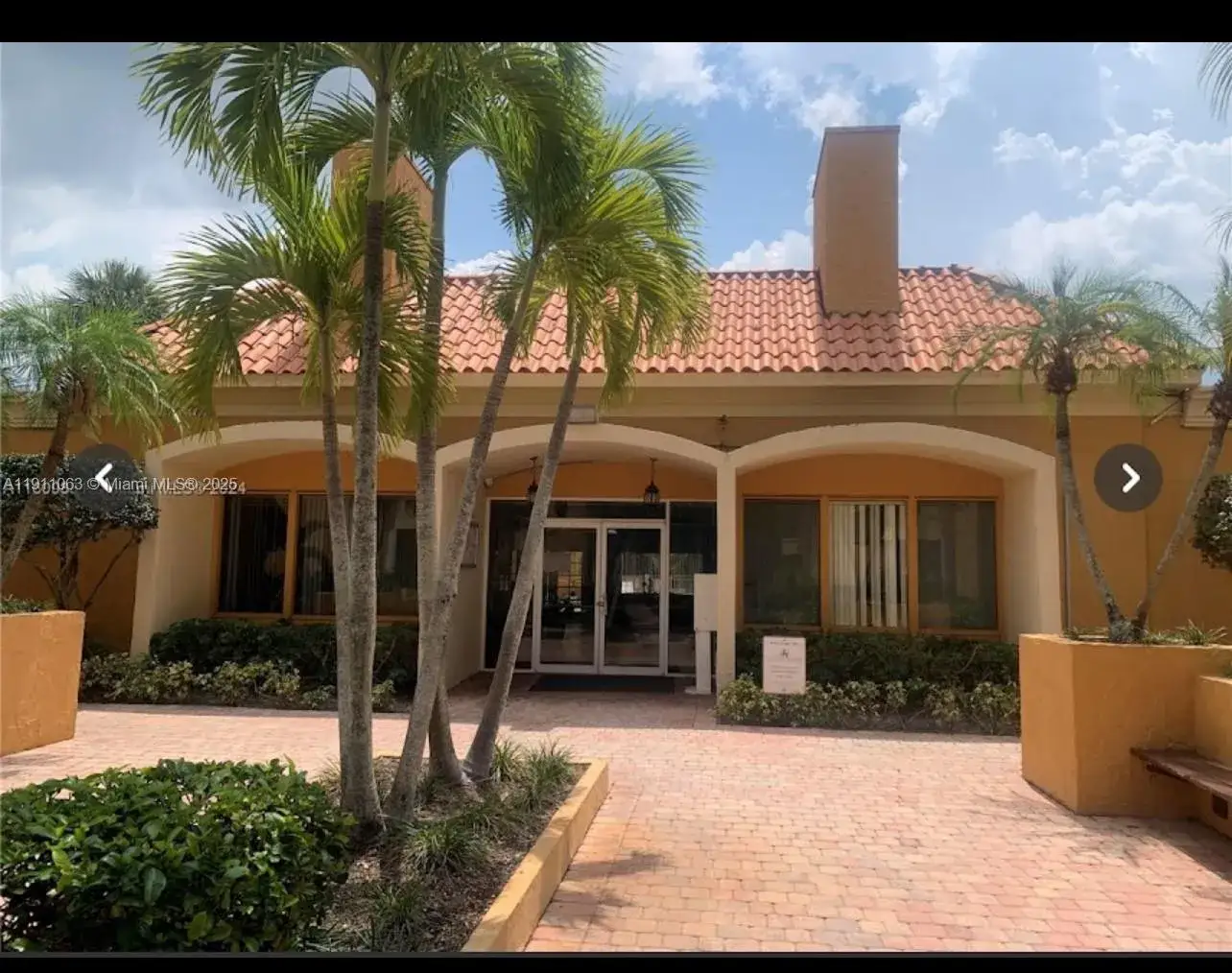 2 bedroom 2 bath Residential for sale at 17901 NW 68th Ave # T207, Hialeah FL 33015
