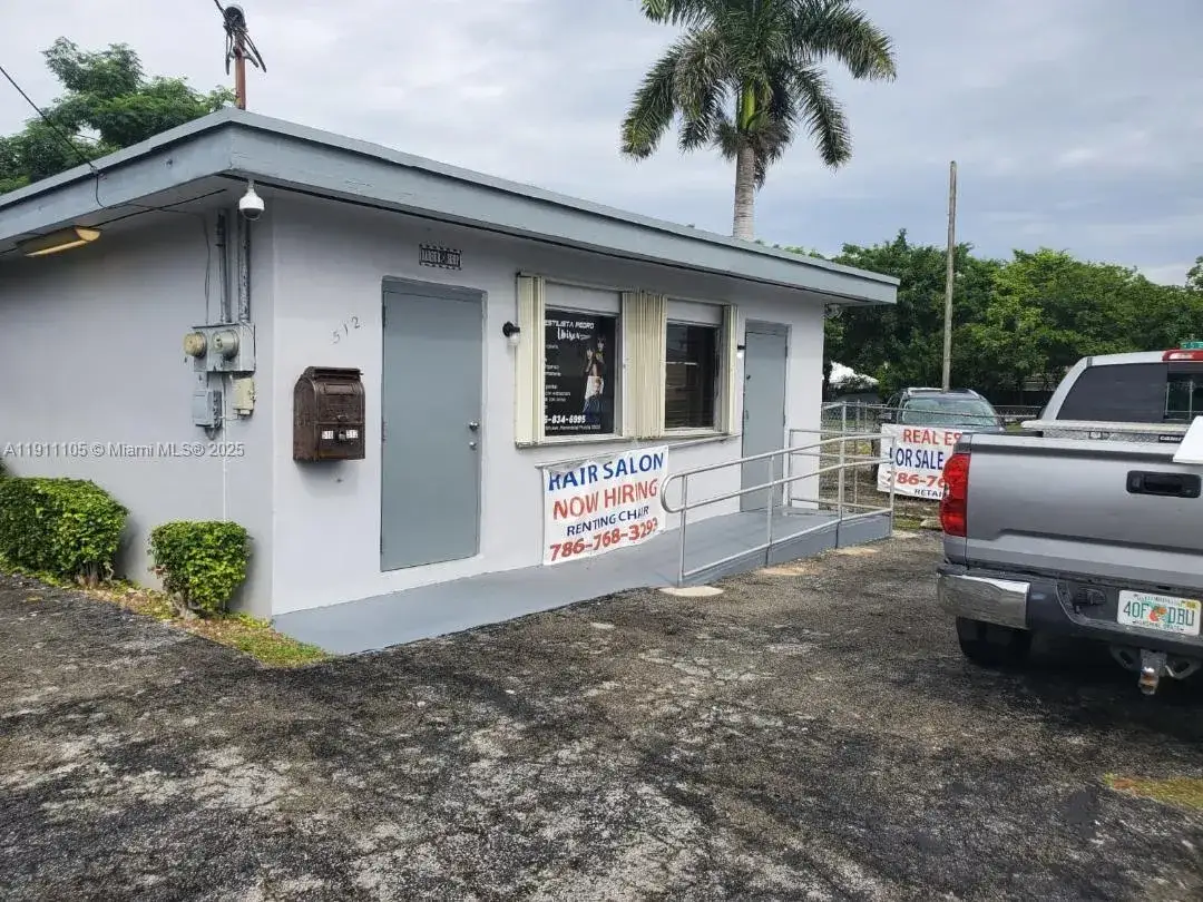 Commercial Sale for sale at 512 SW 6th Ave, Homestead FL 33030