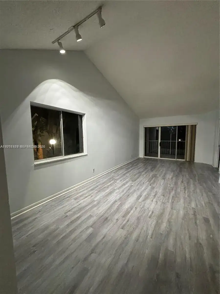 2 bedroom 2 bath Residential Lease for rent at 9081 SW 138th Pl # 9081, Miami FL 33186