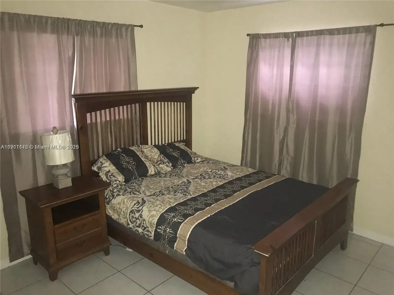 2 bedroom 1 bath Residential Lease for rent at 133 NW 57th St # 2, Miami FL 33127