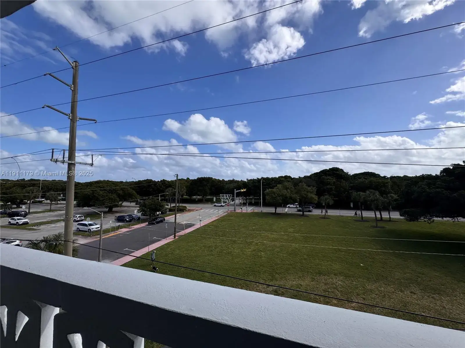 1 bedroom 2 bath Residential Lease for rent at 8233 Harding Ave # 403, Miami Beach FL 33141