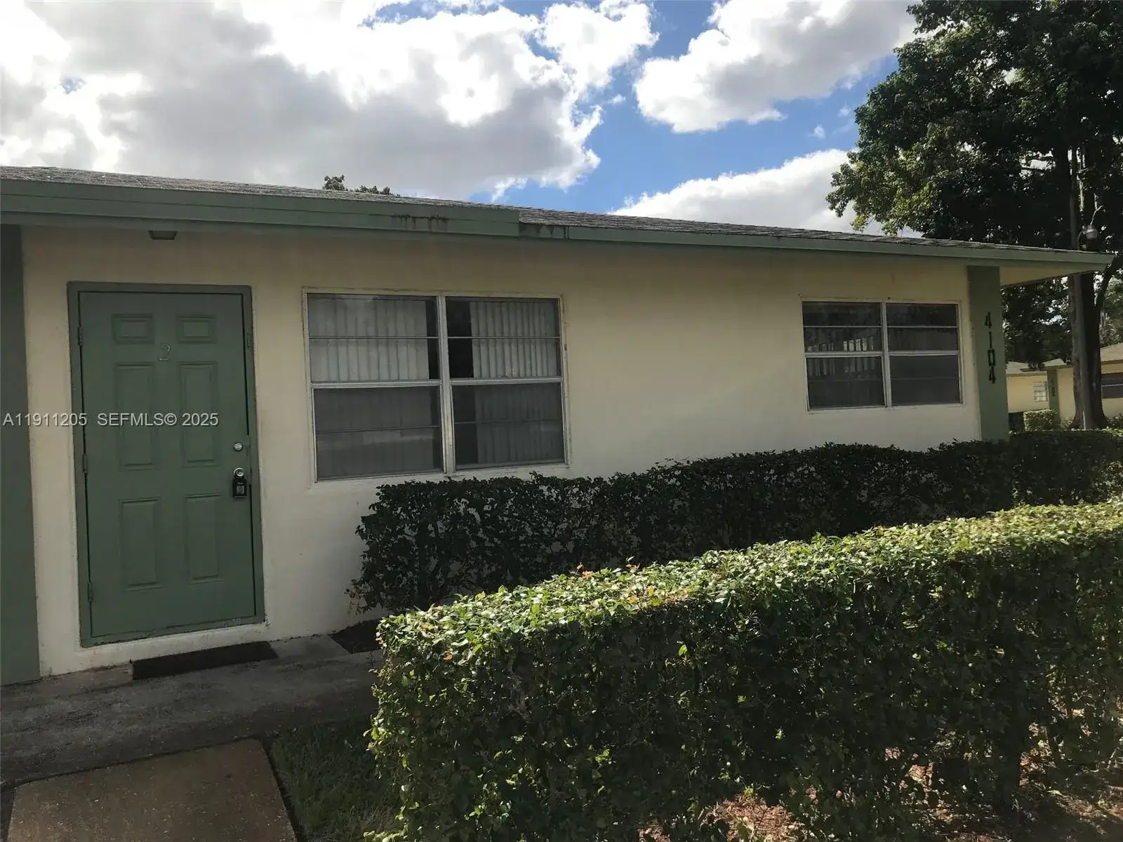 2 bedroom 1 bath Residential Lease for rent at 4104 NW 88th Ave # 2, Coral Springs FL 33065