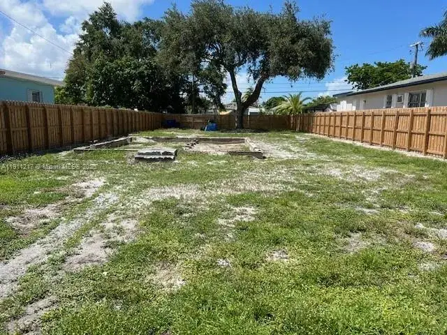 Land/Boat Docks for sale at 2411 Cleveland St, Hollywood FL 33020
