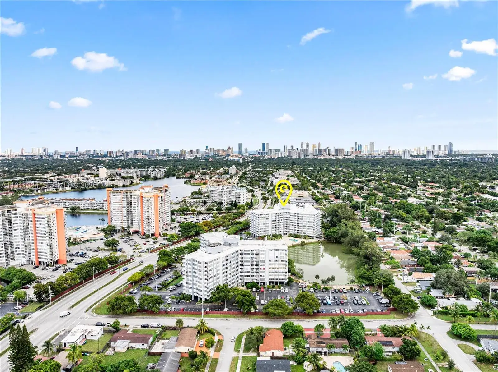 1 bedroom 1 bath Residential for sale at 1300 NE Miami Gardens Dr # 512E, Miami FL 33179
