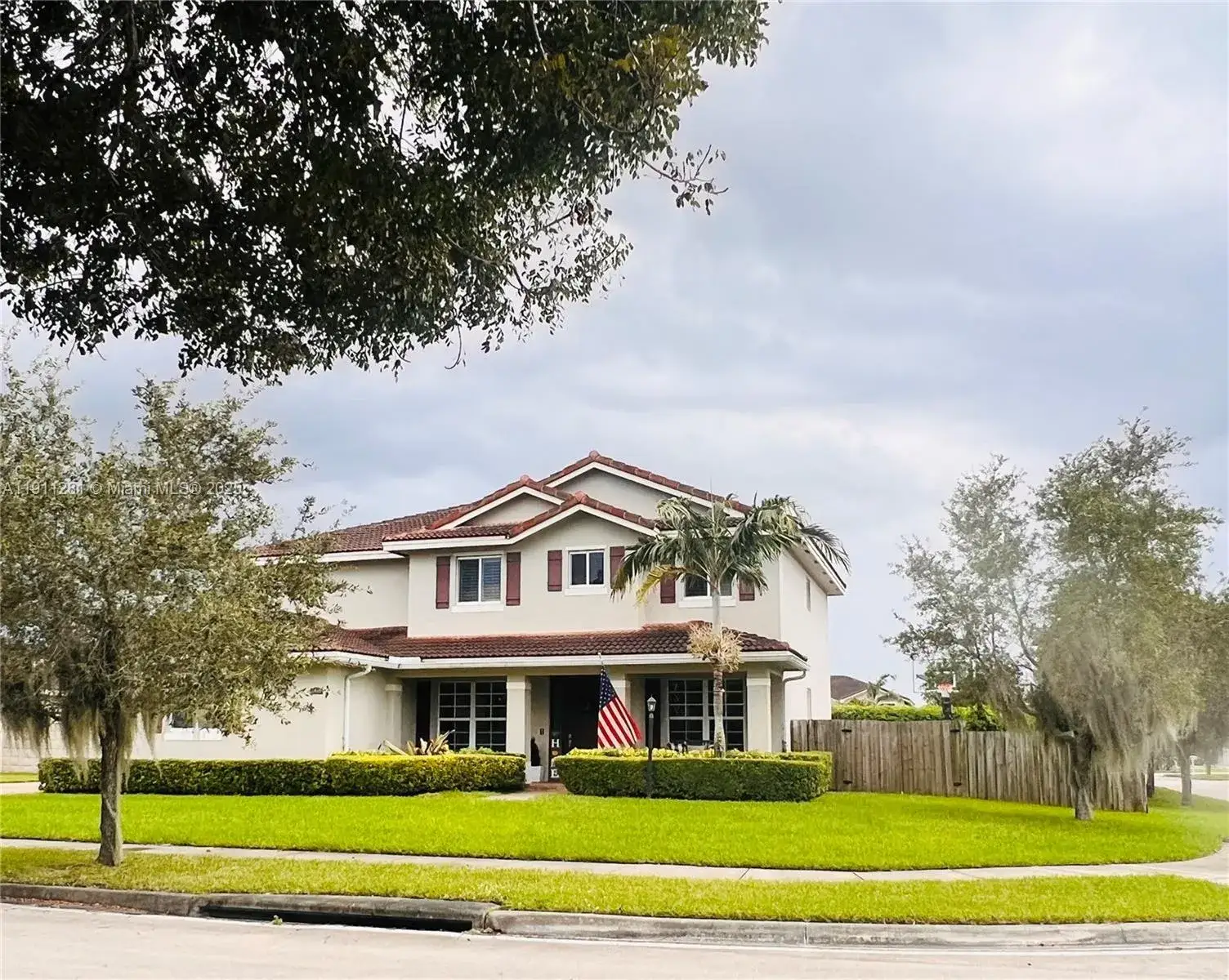 5 bedroom 3 bath Residential Lease for rent at 12780 SW 224th St, Miami FL 33170