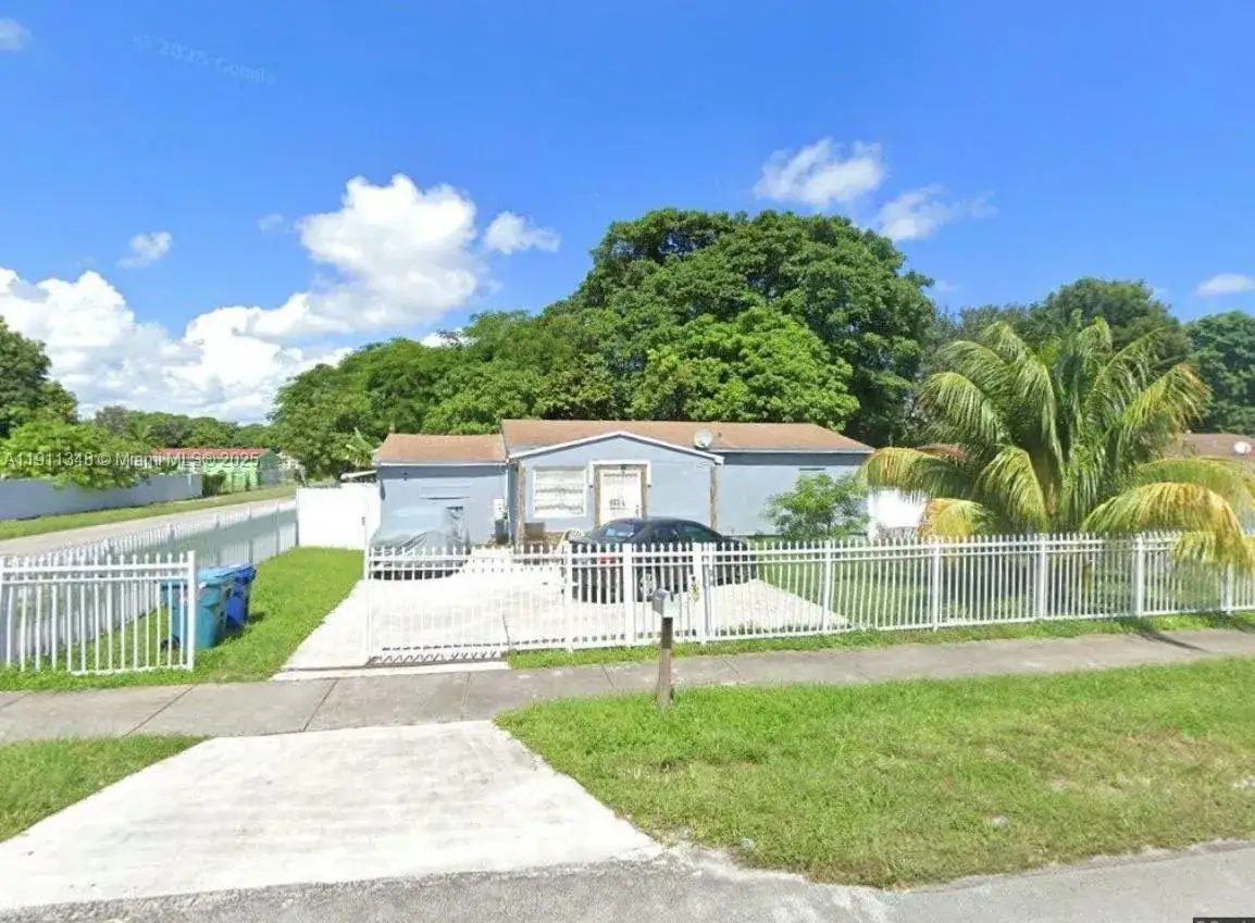 3 bedroom 1 bath Residential for sale at 1487 NW 100th St, Miami FL 33147