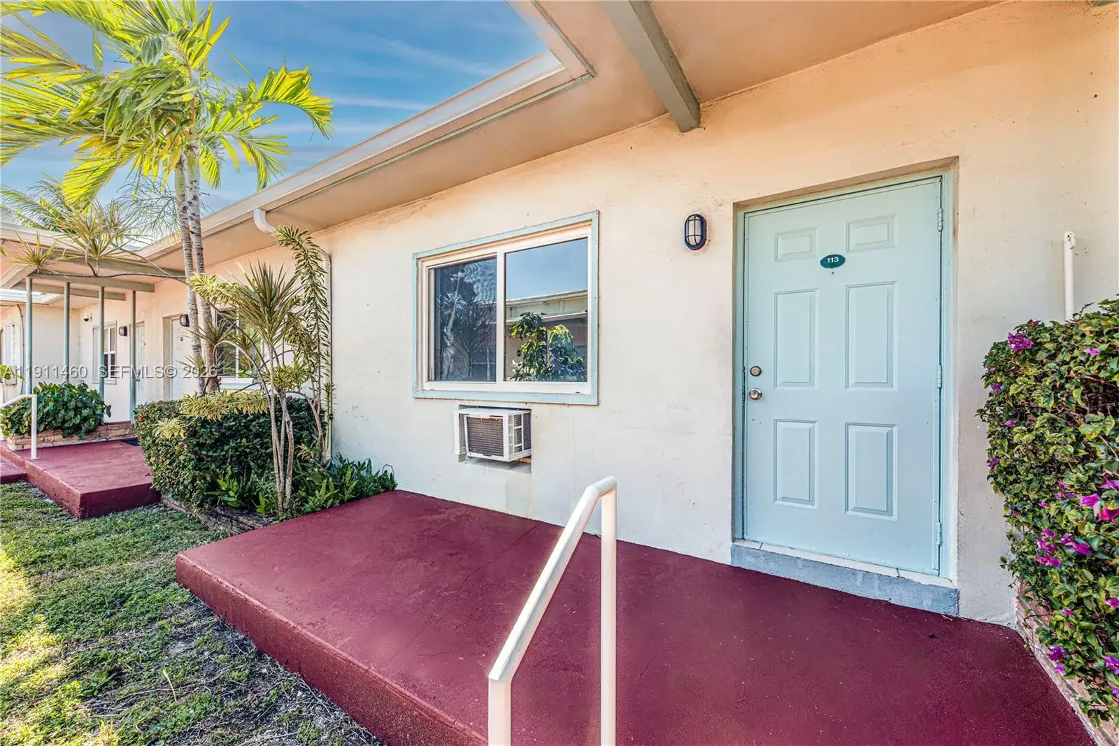 1 bedroom 1 bath Residential Lease for rent at 1247 Marseille Dr # 113, Miami Beach FL 33141