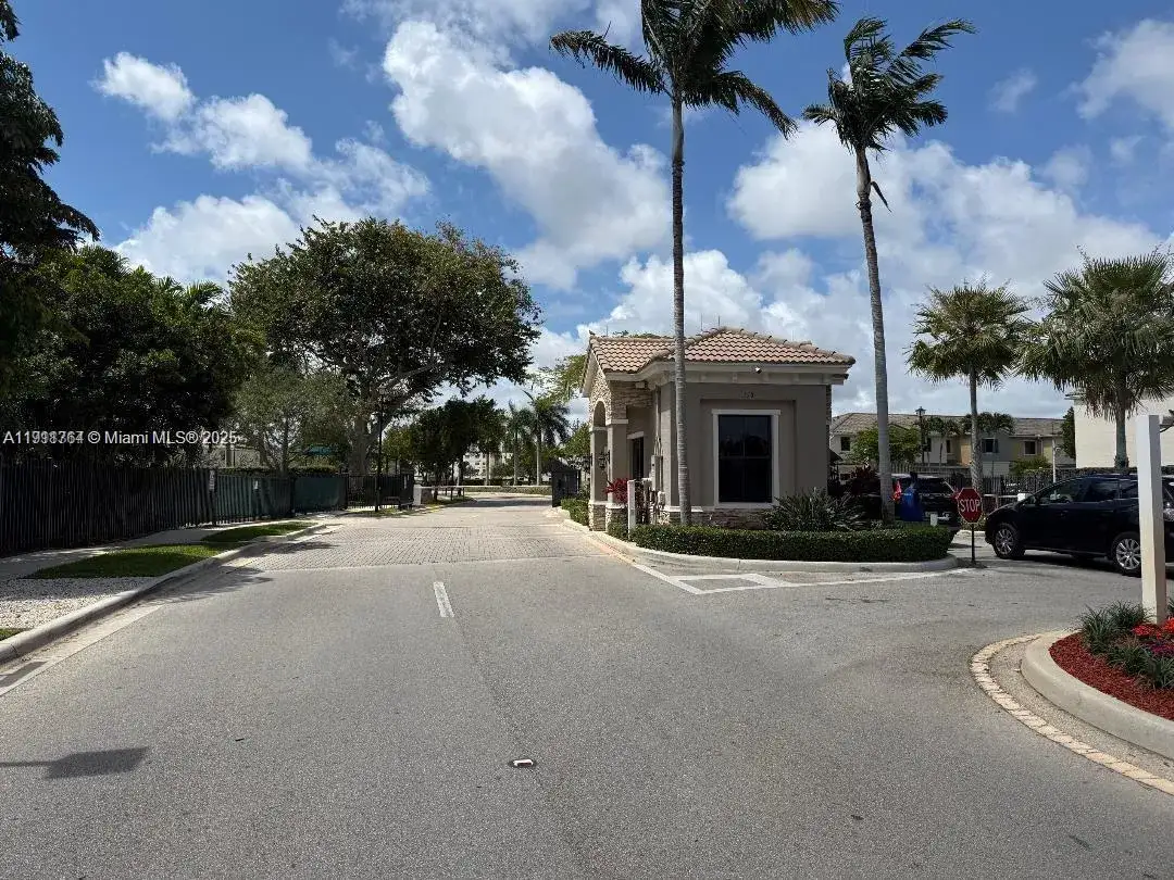 3 bedroom 2 bath Residential for sale at 424 NE 194 Ter, Miami FL 33179