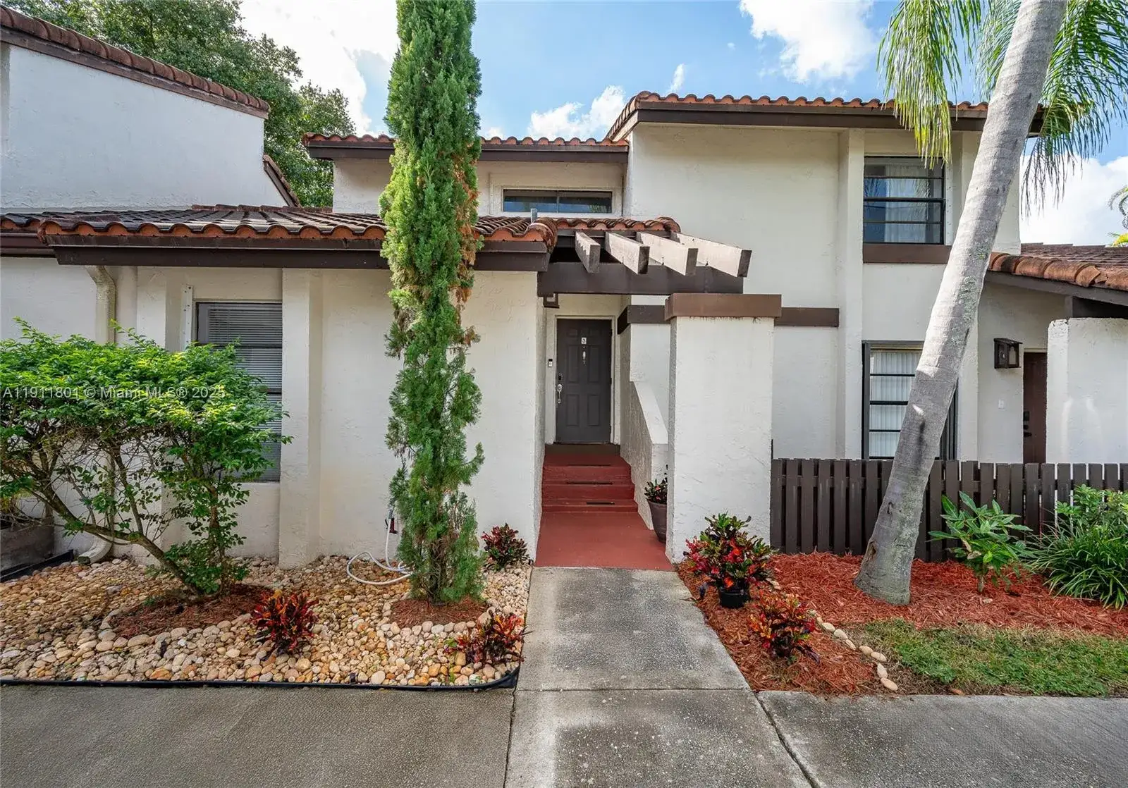 3 bedroom 2 bath Residential Lease for rent at 11339 SW 132nd Pl # 3, Miami FL 33186