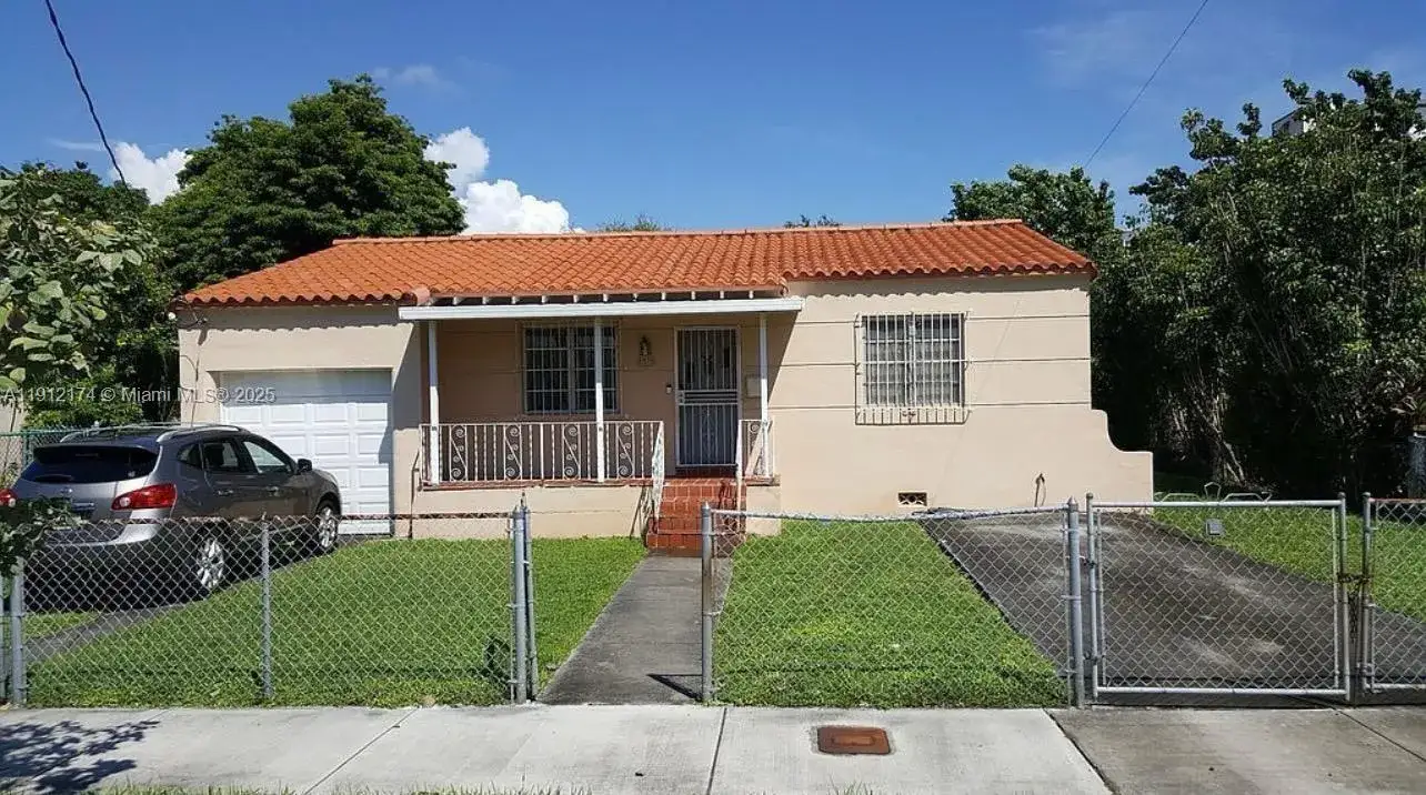 2 bedroom 1 bath Residential for sale at 2255 SW 2nd Ter, Miami FL 33135