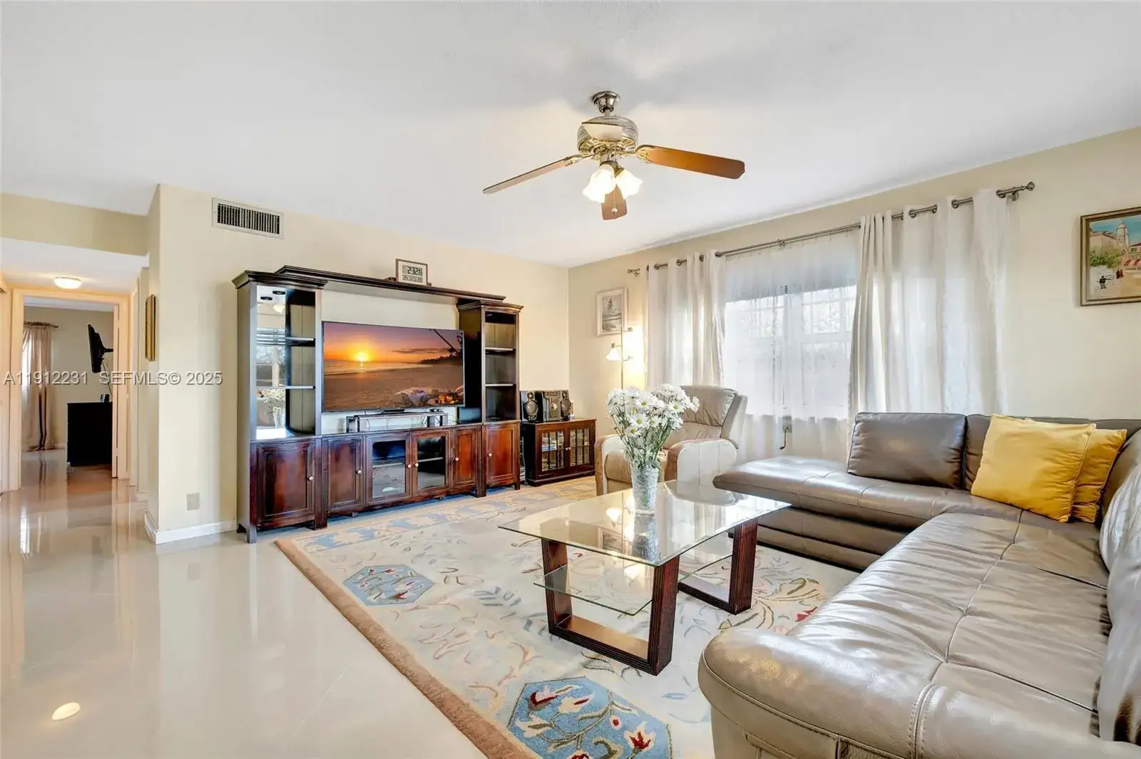 2 bedroom 1 bath Residential for sale at 1943 Monroe St # 310D, Hollywood FL 33020
