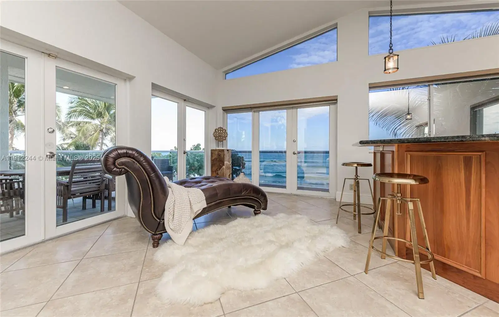 5 bedroom 4 bath Residential Lease for rent at 302 Balboa St # 0, Hollywood FL 33019