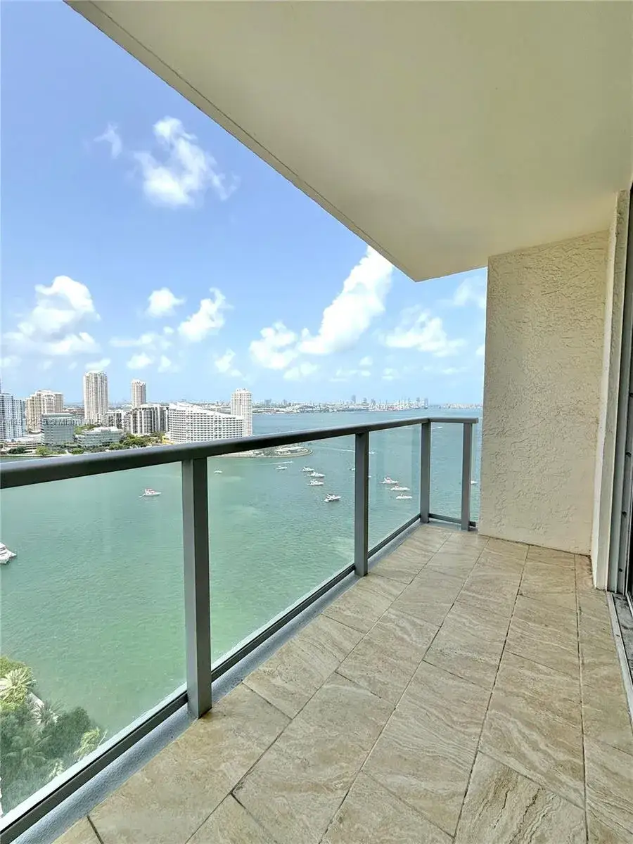 2 bedroom 2 bath Residential for sale at 1155 BRICKELL BAY DR # 2708, Miami FL 33131