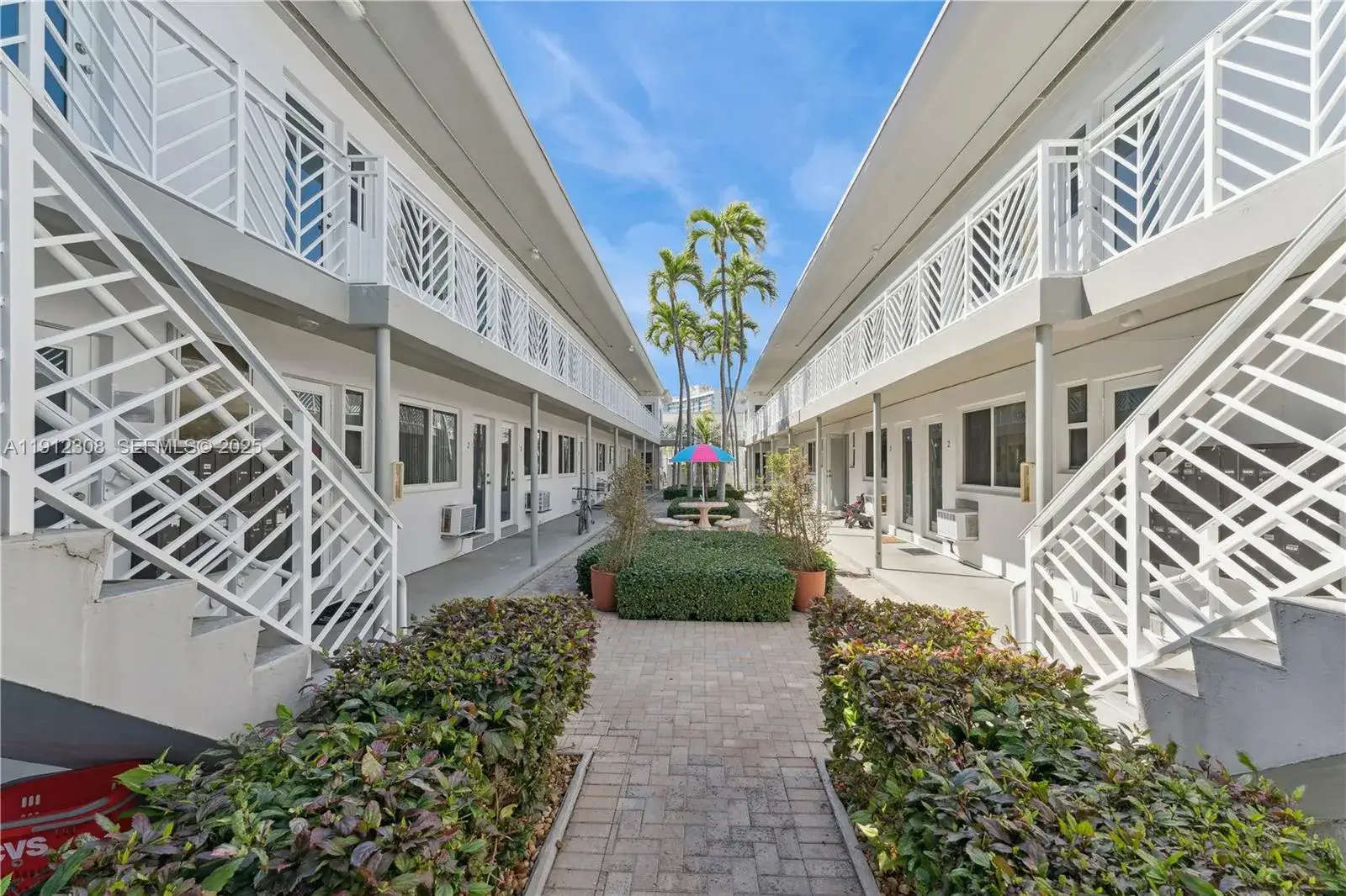 1 bedroom 1 bath Residential for sale at 7440 Byron Ave # 1B, Miami Beach FL 33141