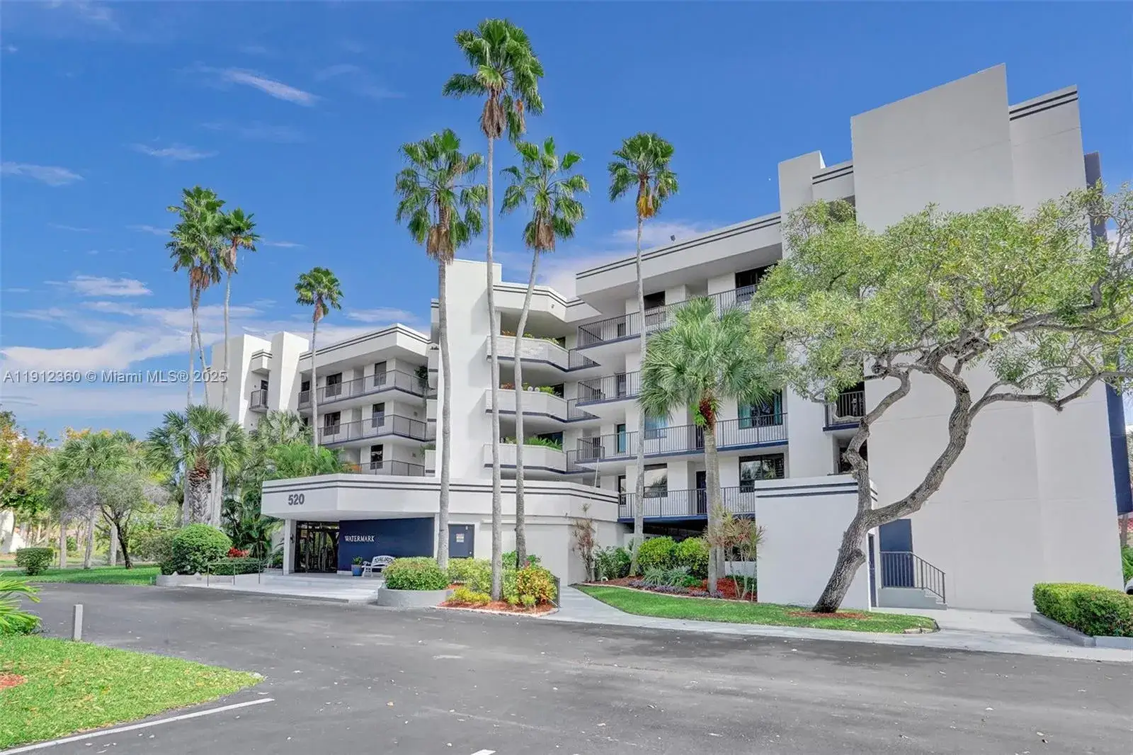 2 bedroom 2 bath Residential for sale at 545 SE 12th St # 403, Dania Beach FL 33004