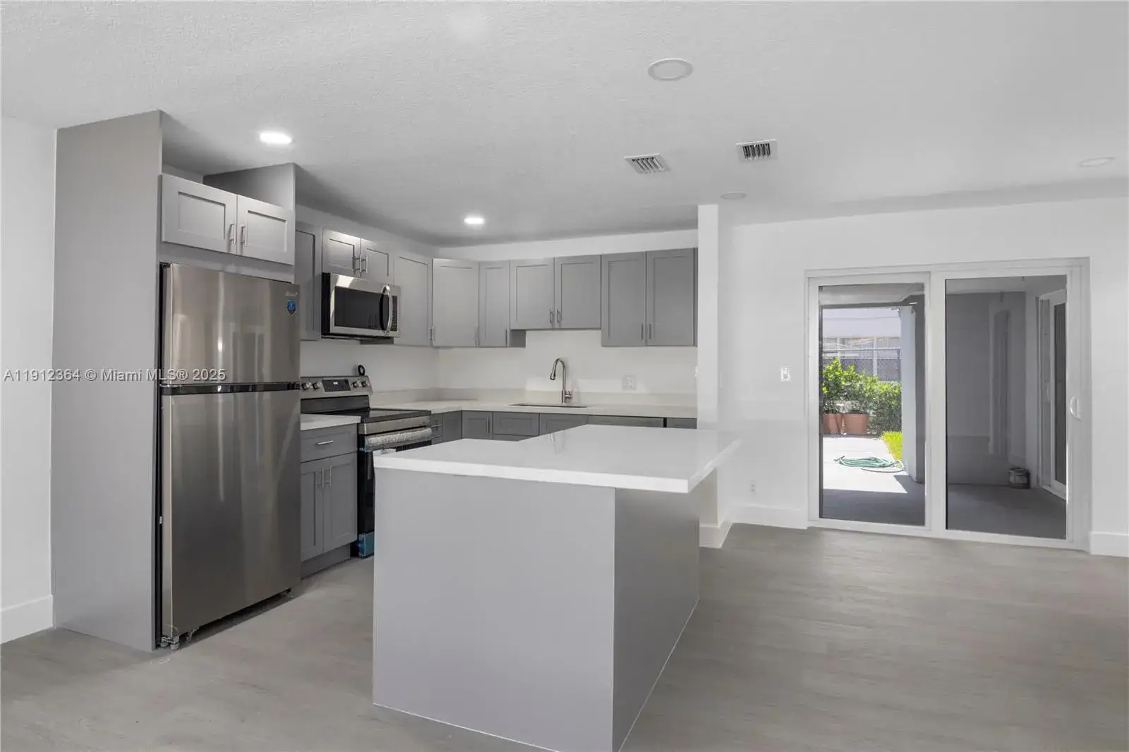 Residential Income for sale at 1750 NE 52nd St, Fort Lauderdale FL 33334