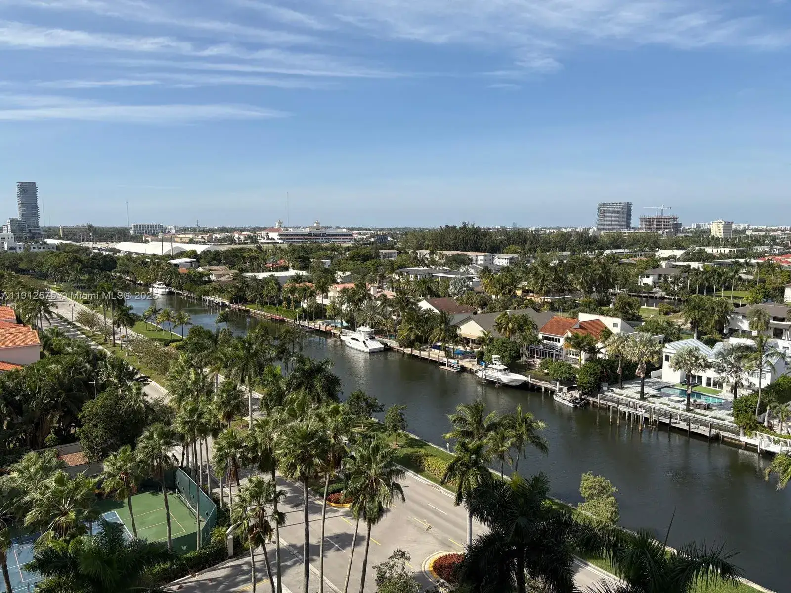2 bedroom 2 bath Residential for sale at 3600 Yacht Club Dr # 1001, Aventura FL 33180