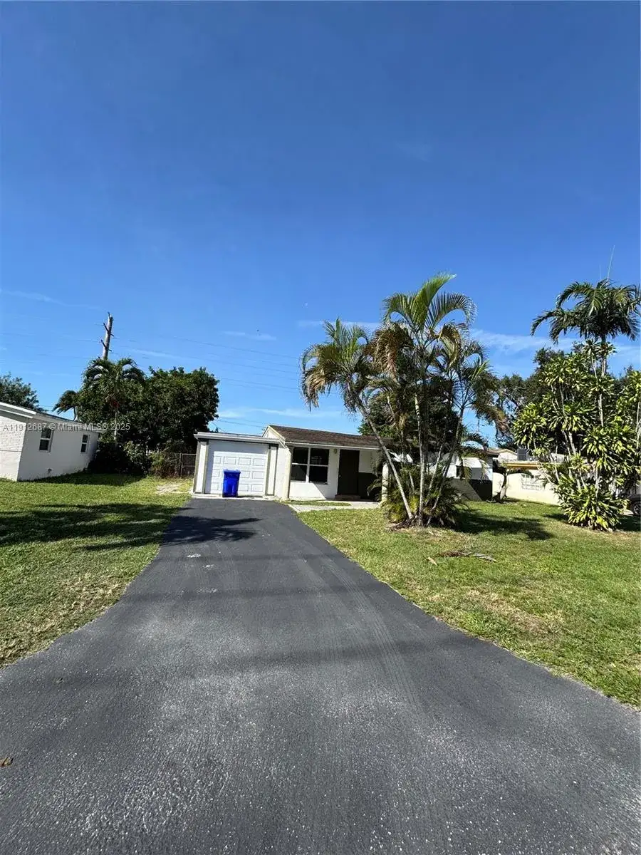 3 bedroom 1 bath Residential Lease for rent at 3110 N 58th Ave # 3110, Hollywood FL 33021