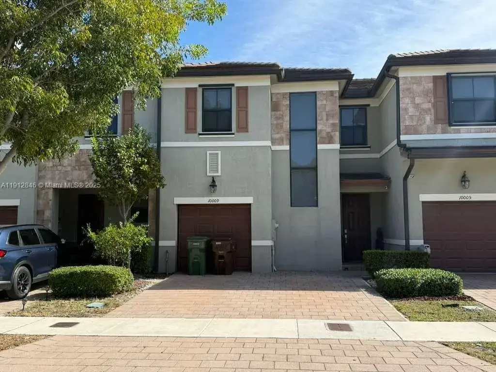 3 bedroom 2 bath Residential for sale at 10009 W 32nd Ln, Hialeah FL 33018