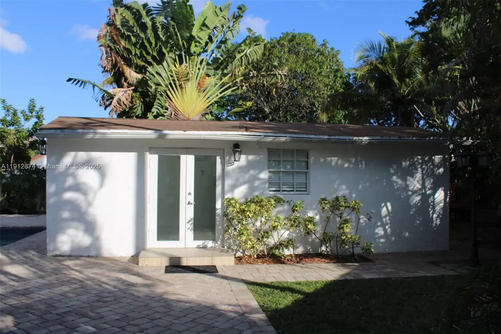 2 bedroom 2 bath Residential Lease for rent at 624 NE 205th Ter, Miami FL 33179