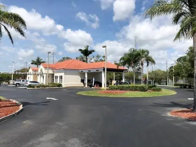 Commercial Sale for sale at 600 N Homestead Blvd, Homestead FL 33030