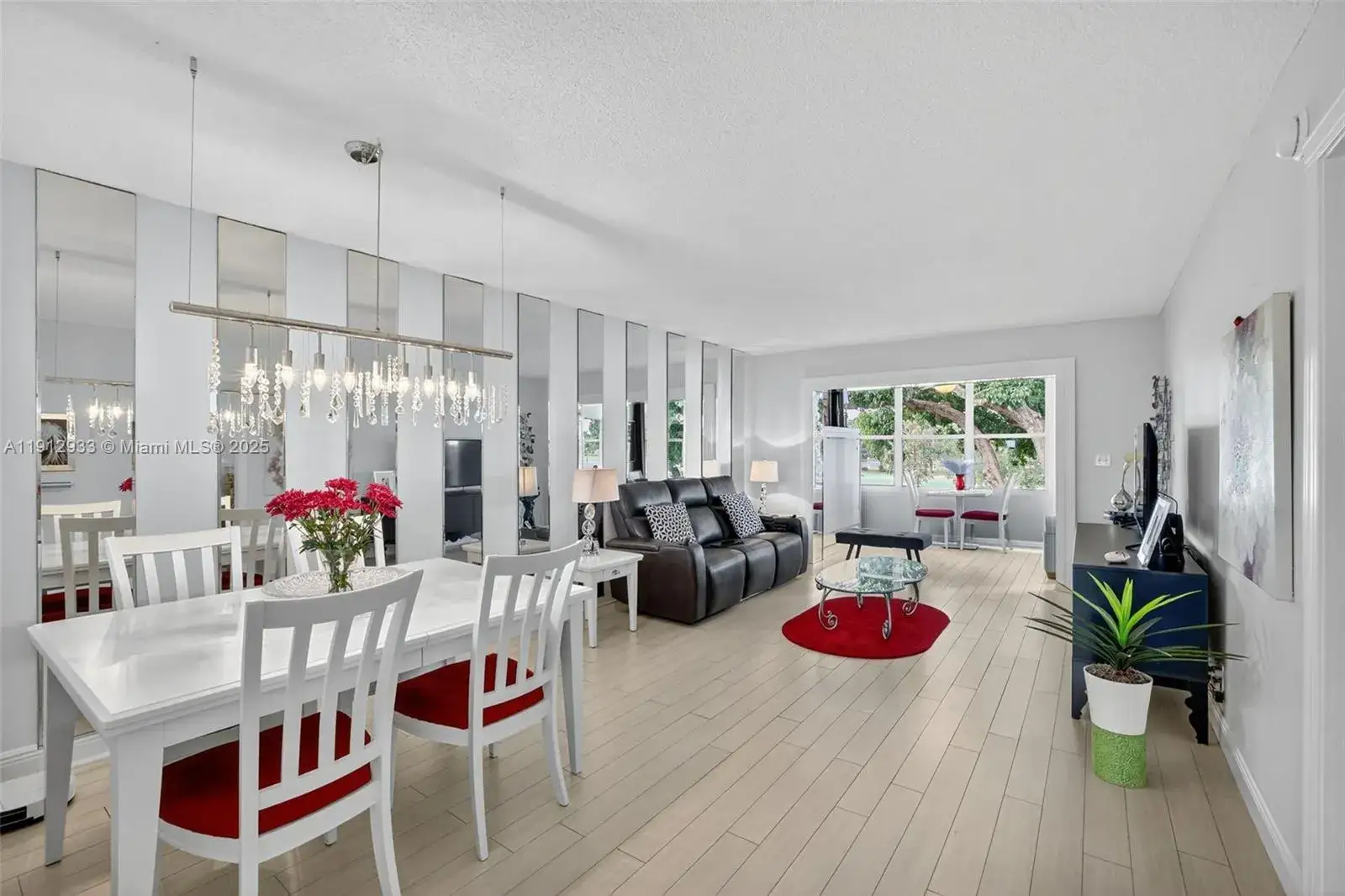1 bedroom 1 bath Residential for sale at 7817 Golf Circle Dr # 305, Margate FL 33063