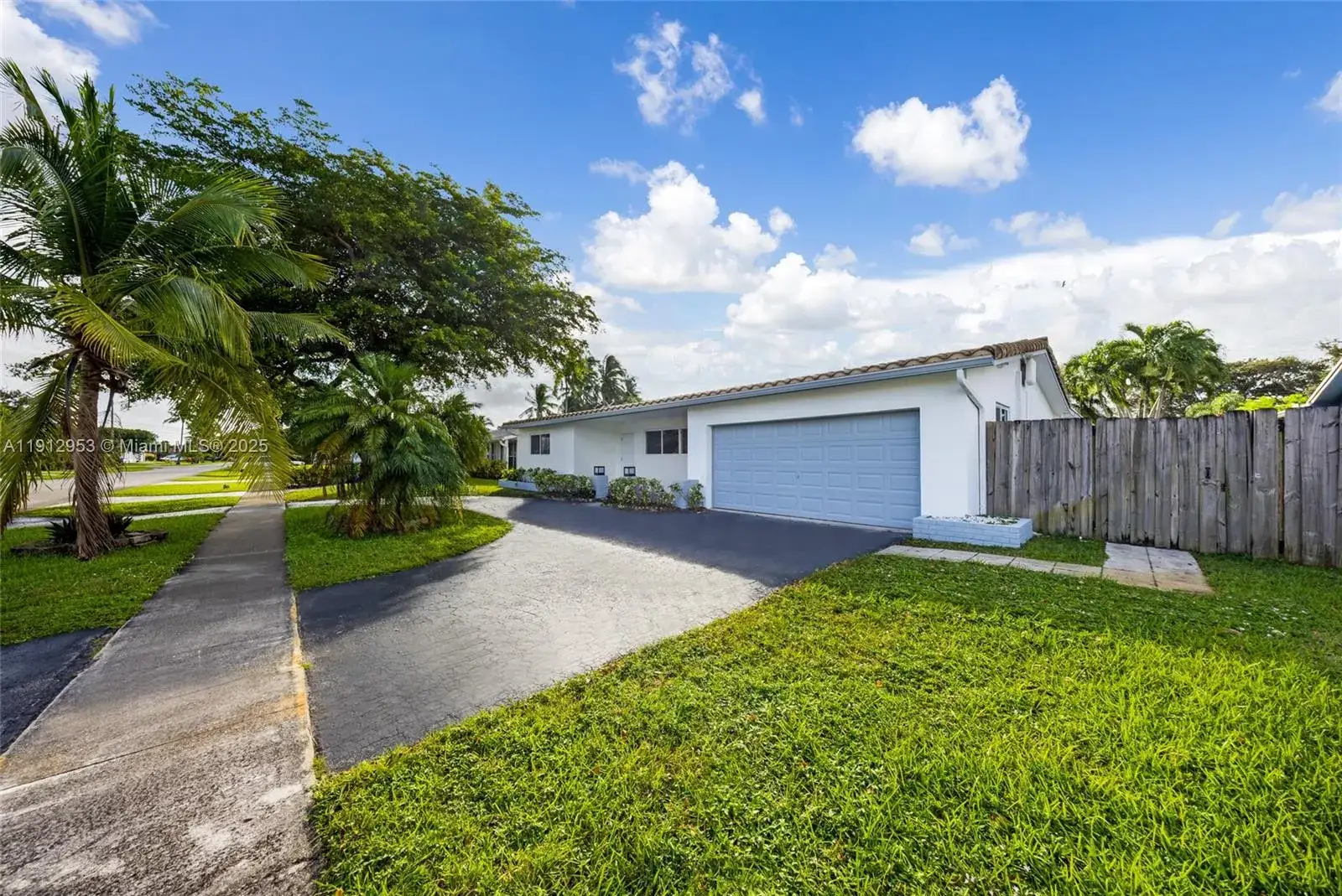 4 bedroom 3 bath Residential for sale at 4500 Monroe St, Hollywood FL 33021