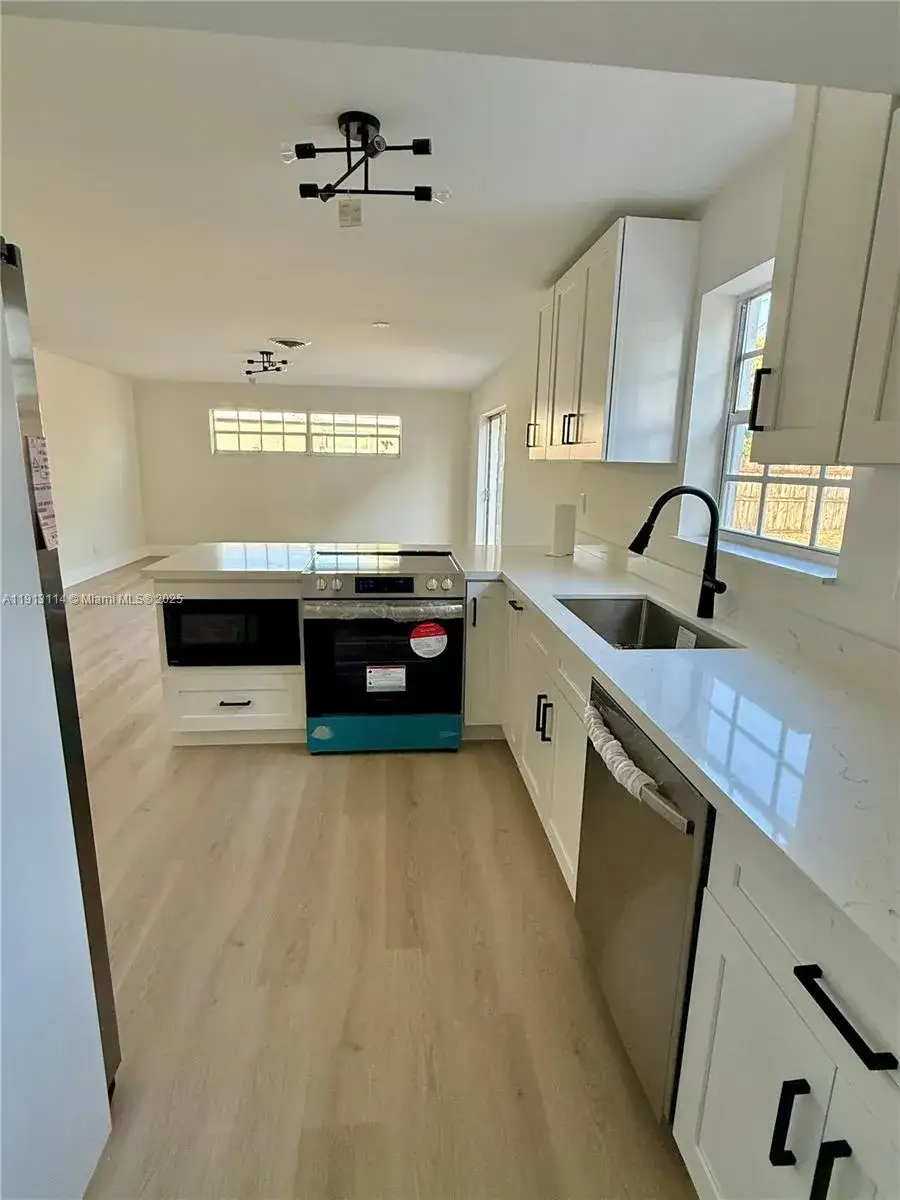 4 bedroom 2 bath Residential for sale at 6570 NW 6th Ct, Margate FL 33063