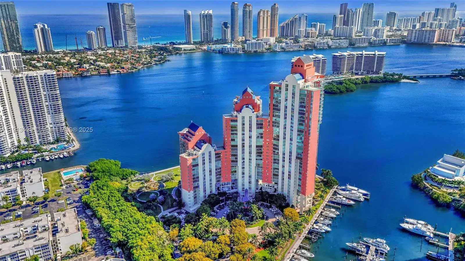 2 bedroom 2 bath Residential for sale at 3370 Hidden Bay Dr # 804, Aventura FL 33180