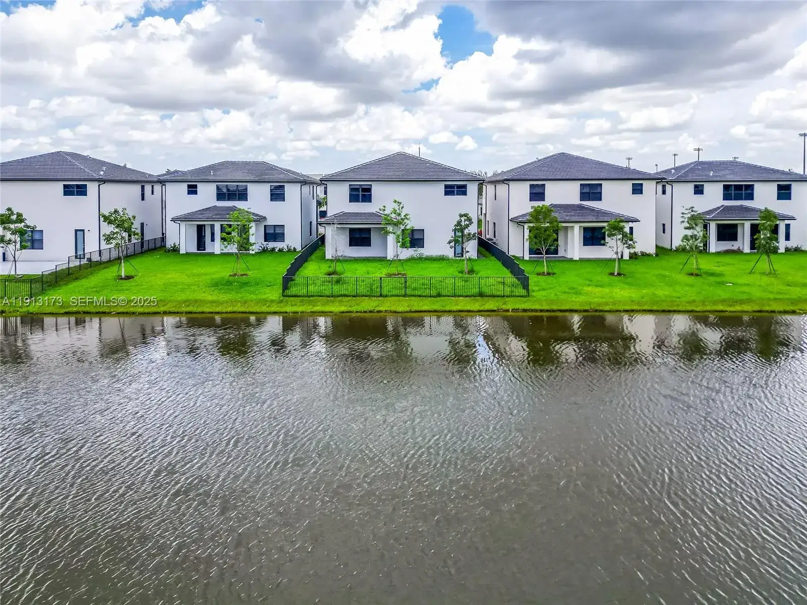 5 bedroom 4 bath Residential Lease for rent at 4276 SW 173rd Ave, Miramar FL 33029