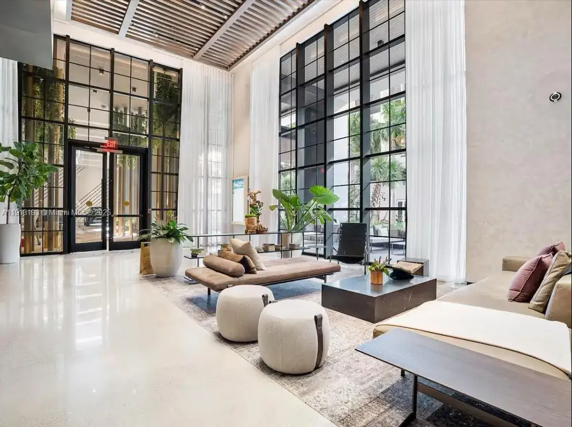 1 bath Residential for sale at 159 NE 6th St # 4612, Miami FL 33132