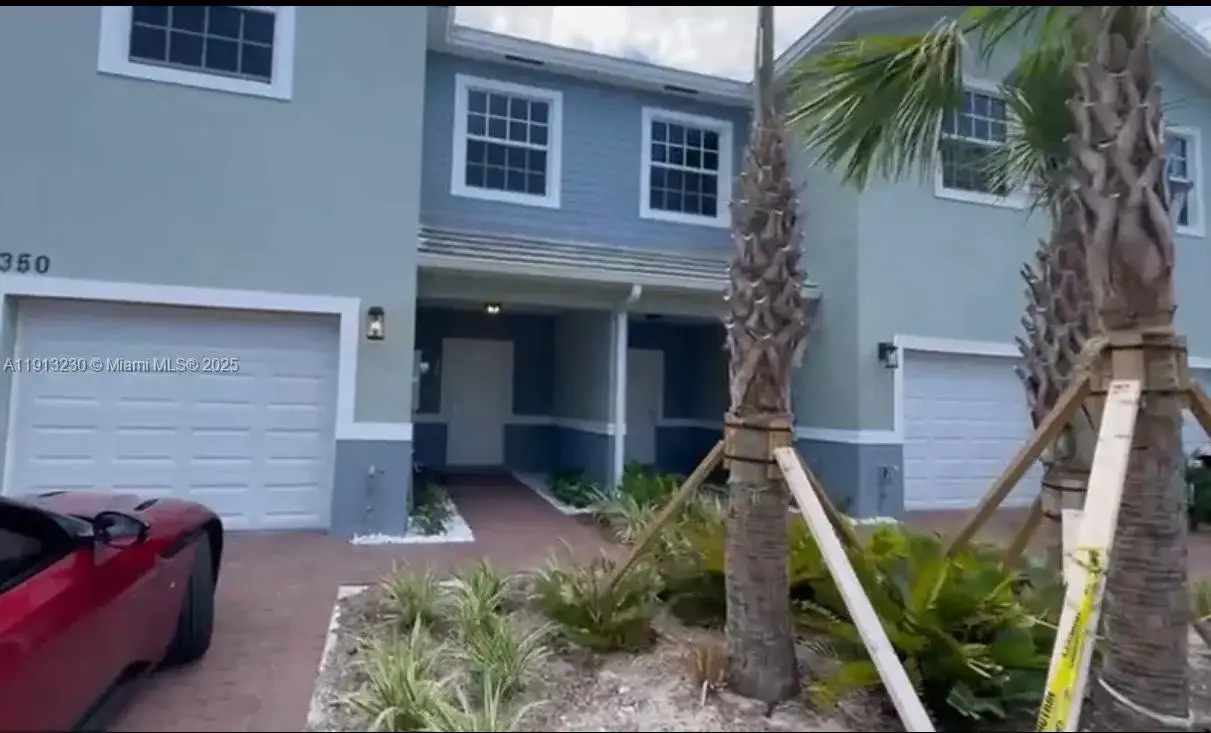 3 bedroom 2 bath Residential for sale at 1350 Crystal Way # 101, Delray Beach FL 33444