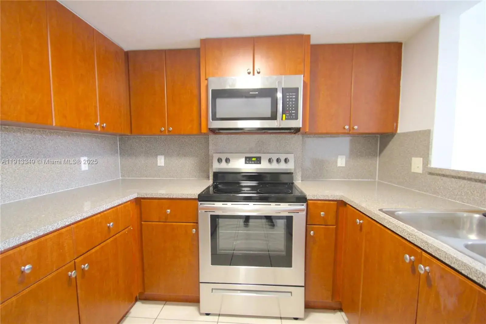 1 bedroom 1 bath Residential for sale at 218 NW 12th Avenue # 502, Miami FL 33128