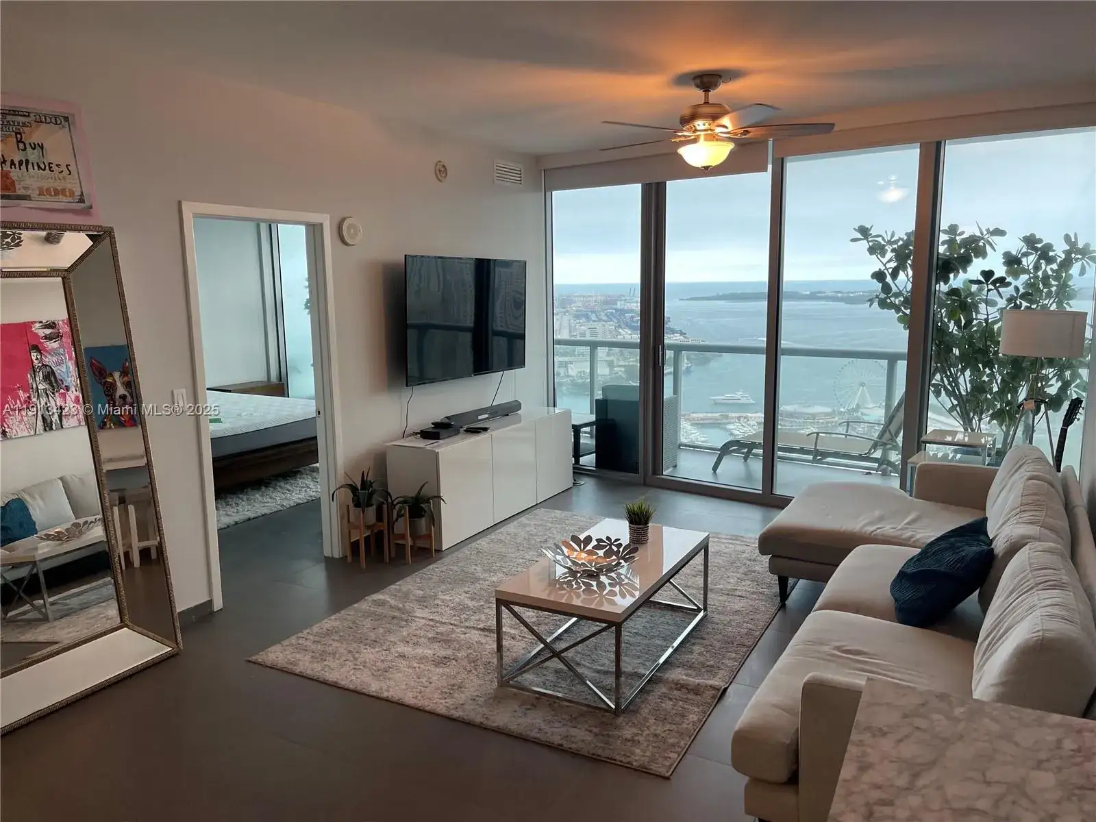 1 bedroom 1 bath Residential for sale at 888 Biscayne Blvd # 4302, Miami FL 33132
