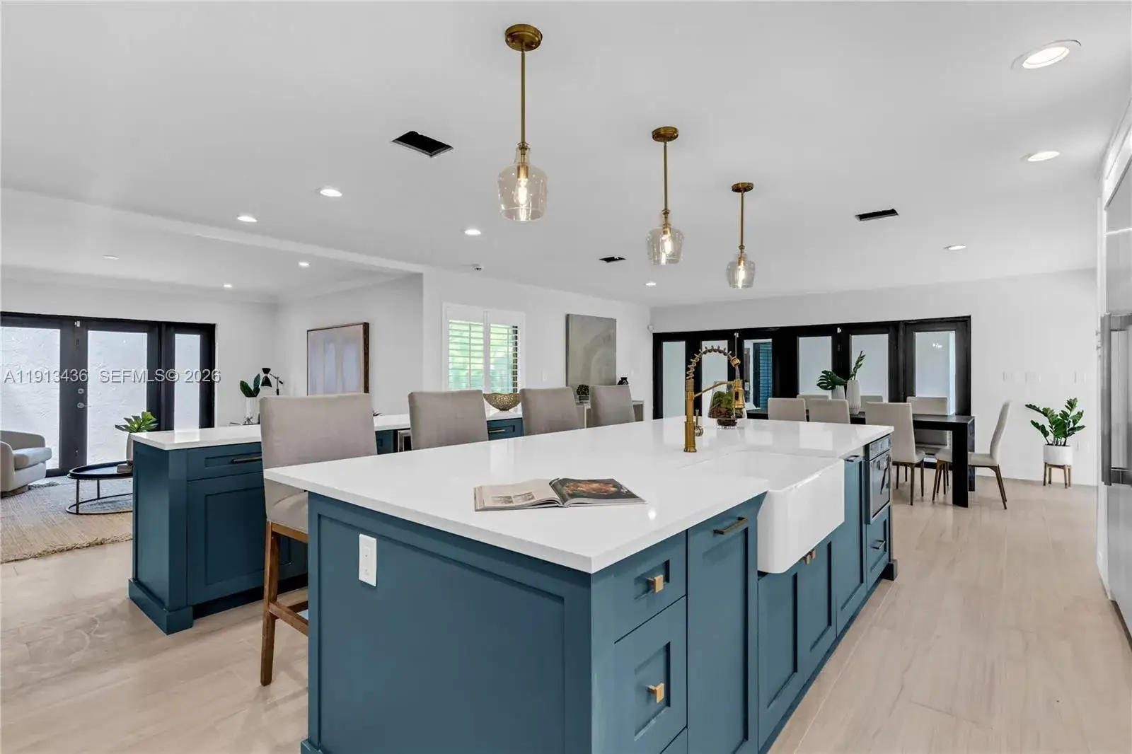 5 bedroom 4 bath Residential for sale at 6900 SW 136th St, Palmetto Bay FL 33156