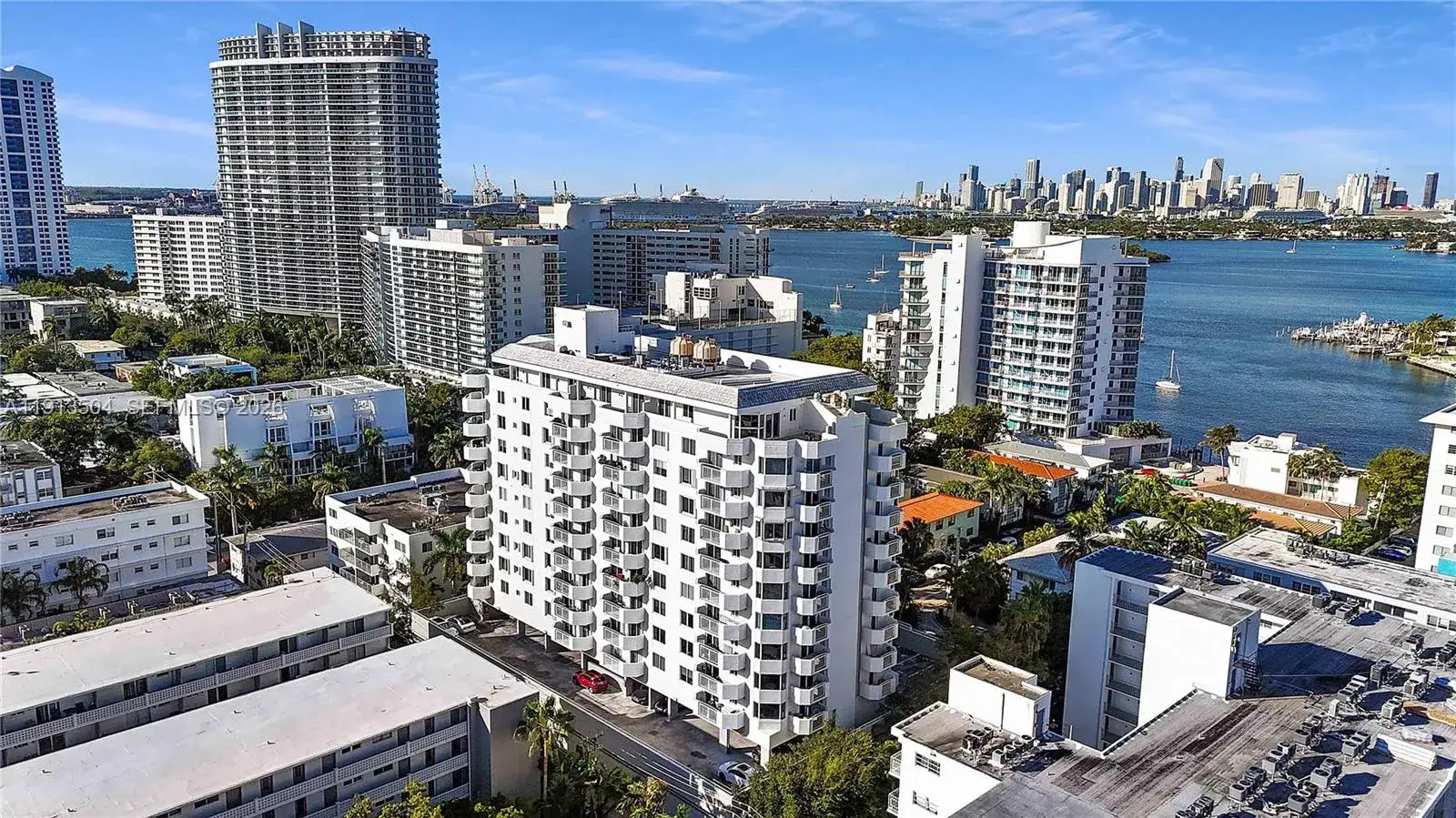 2 bedroom 2 bath Residential for sale at 1621 Bay Rd # 606, Miami Beach FL 33139