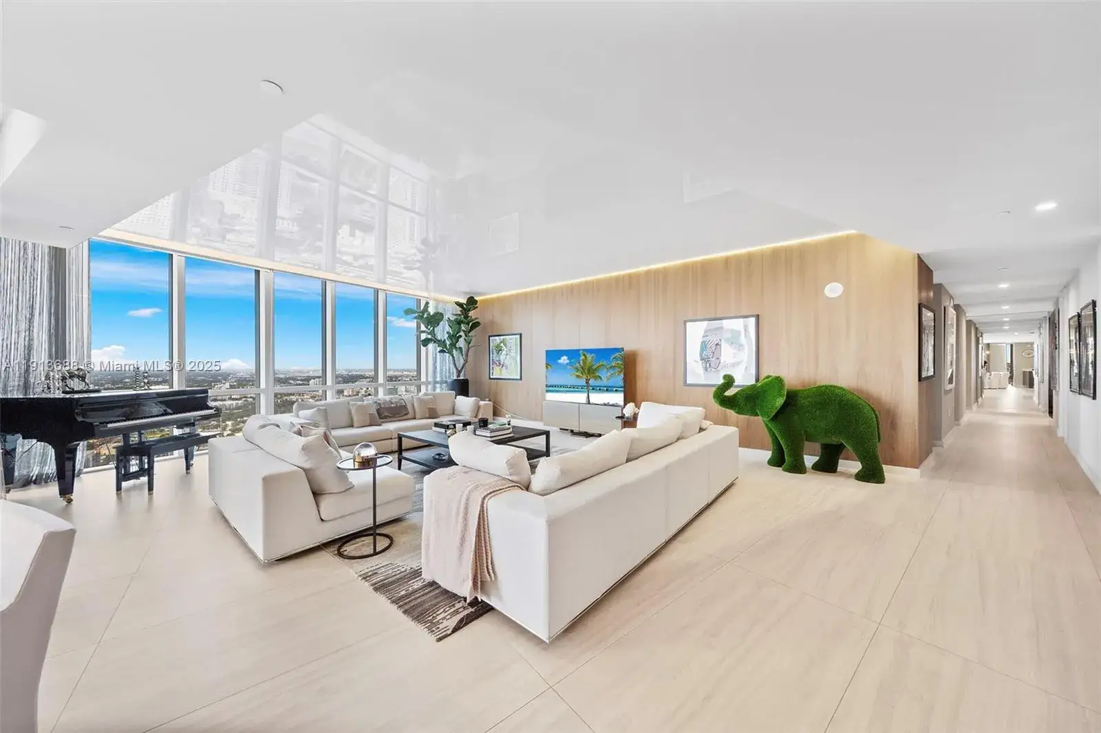 5 bedroom 5 bath Residential for sale at 851 NE 1st Ave # 5312, Miami FL 33132