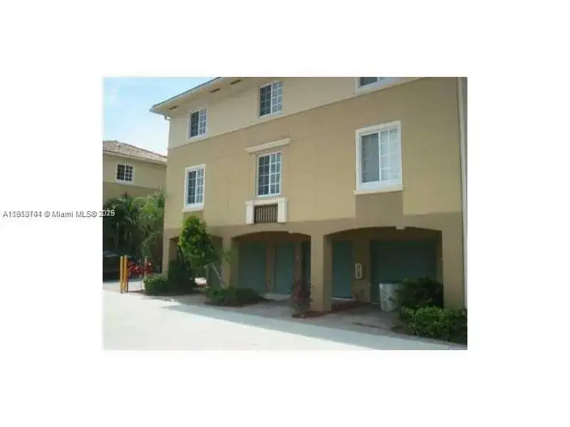 2 bedroom 2 bath Residential for sale at 2945 NE 185th St # 1403, Aventura FL 33180