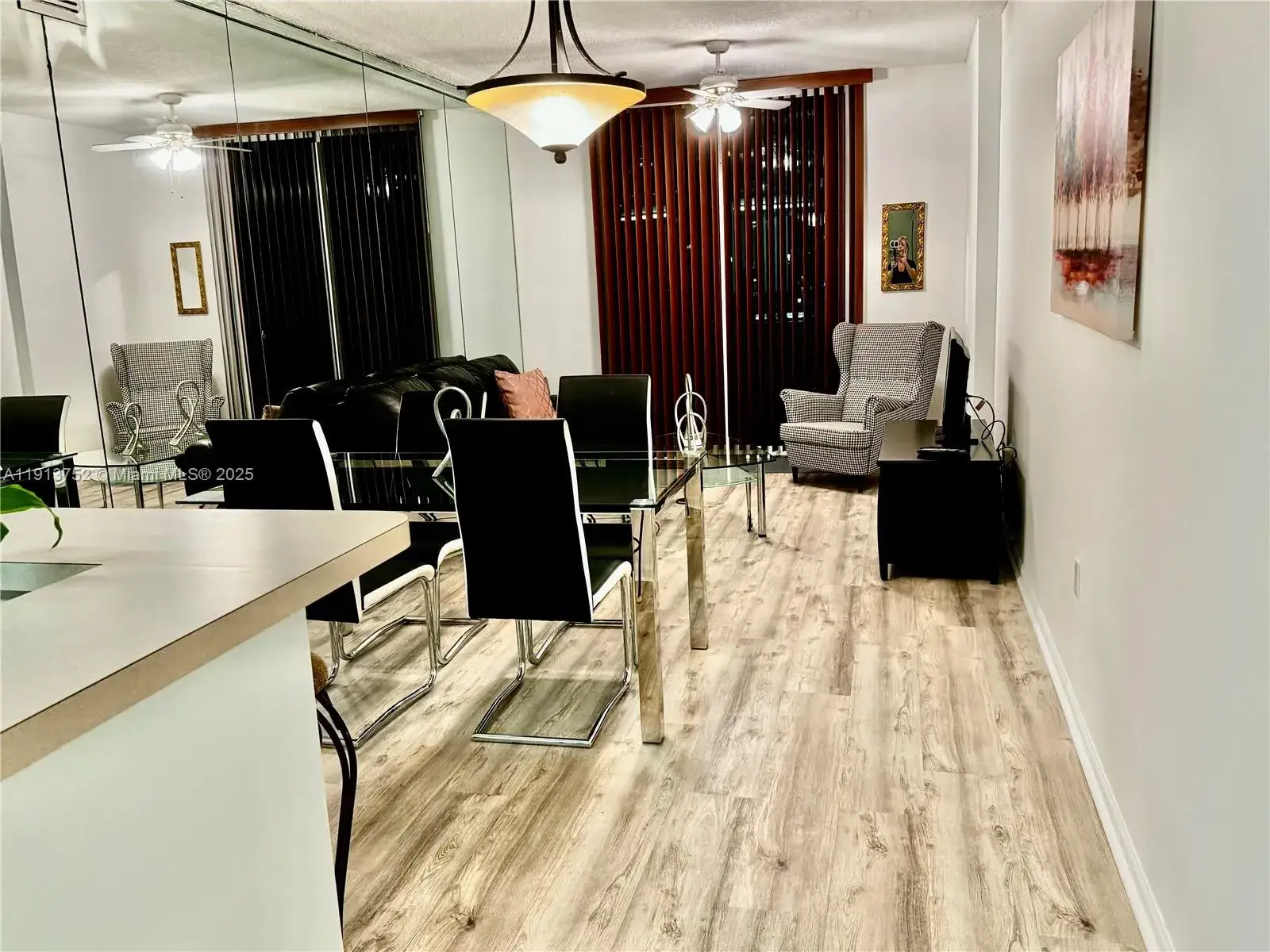 1 bedroom 1 bath Residential for sale at 185 SE 14th Ter # 1812, Miami FL 33131