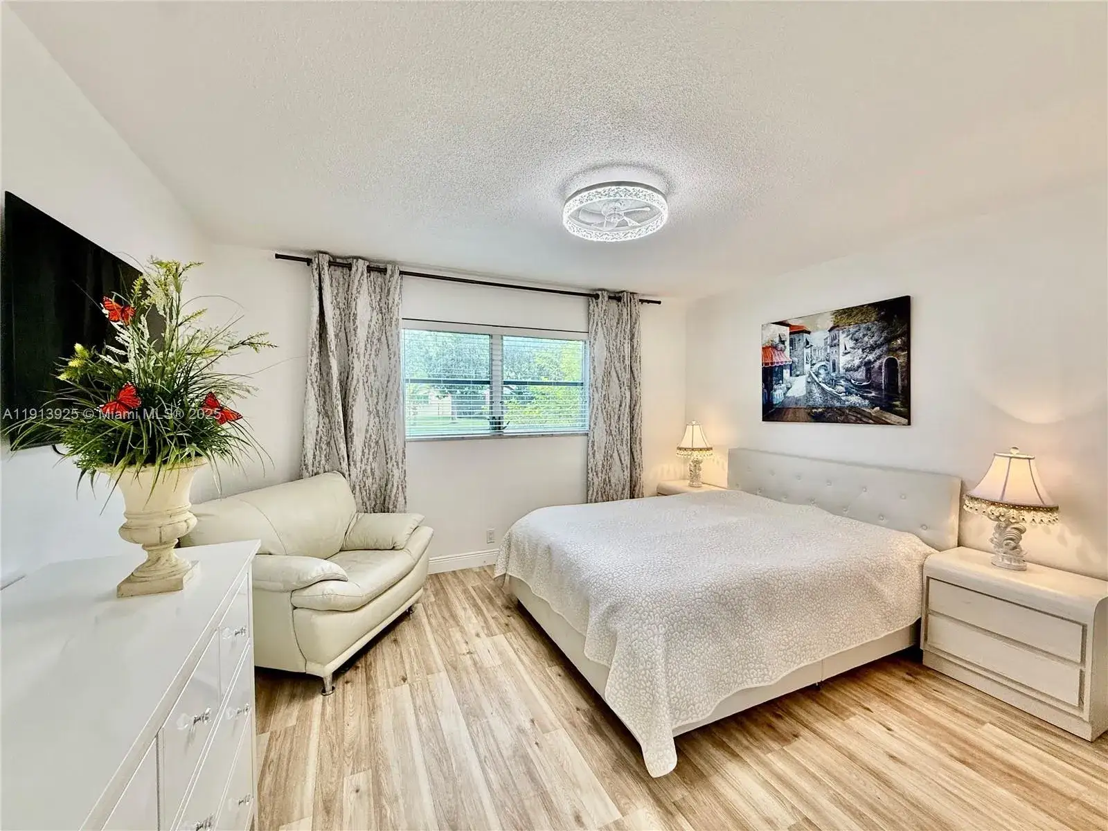 1 bedroom 1 bath Residential Lease for rent at 4310 NW 12th Ct # 106, Lauderhill FL 33313