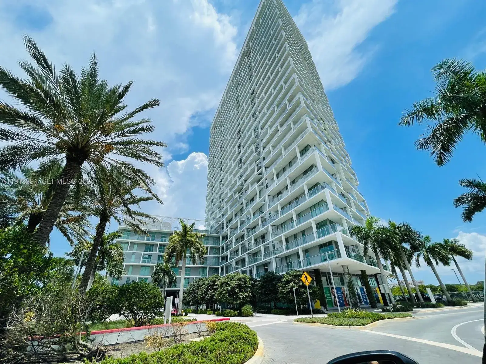 1 bedroom 1 bath Residential Lease for rent at 2000 Metropica Way # 605, Sunrise FL 33323